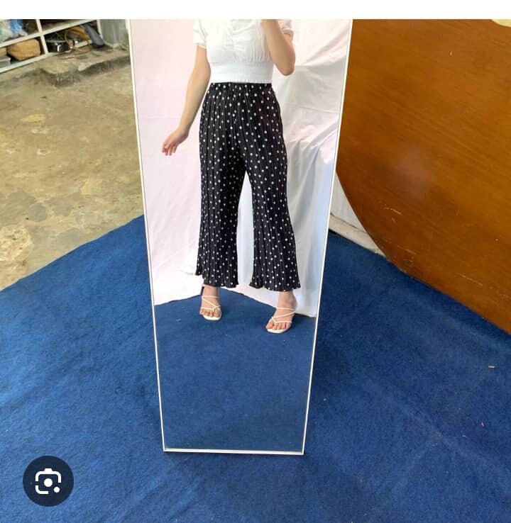 Pantalon large à pois élégants