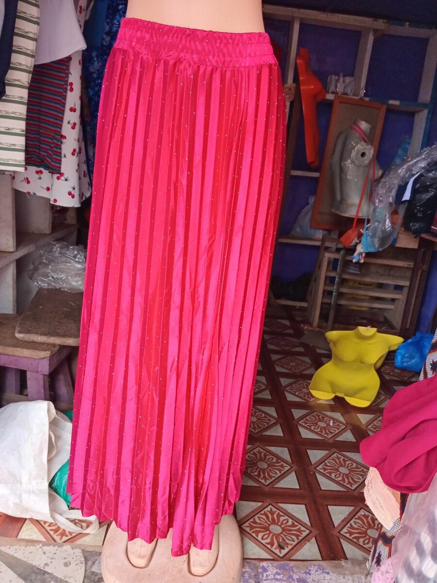 Jupe plissée élégante femme