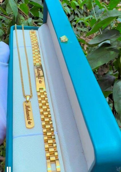 Parure collier et bracelet dorés