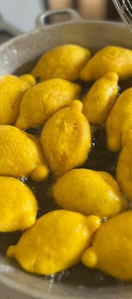 Beignets jaune jaune