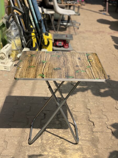 Table pliante extérieure