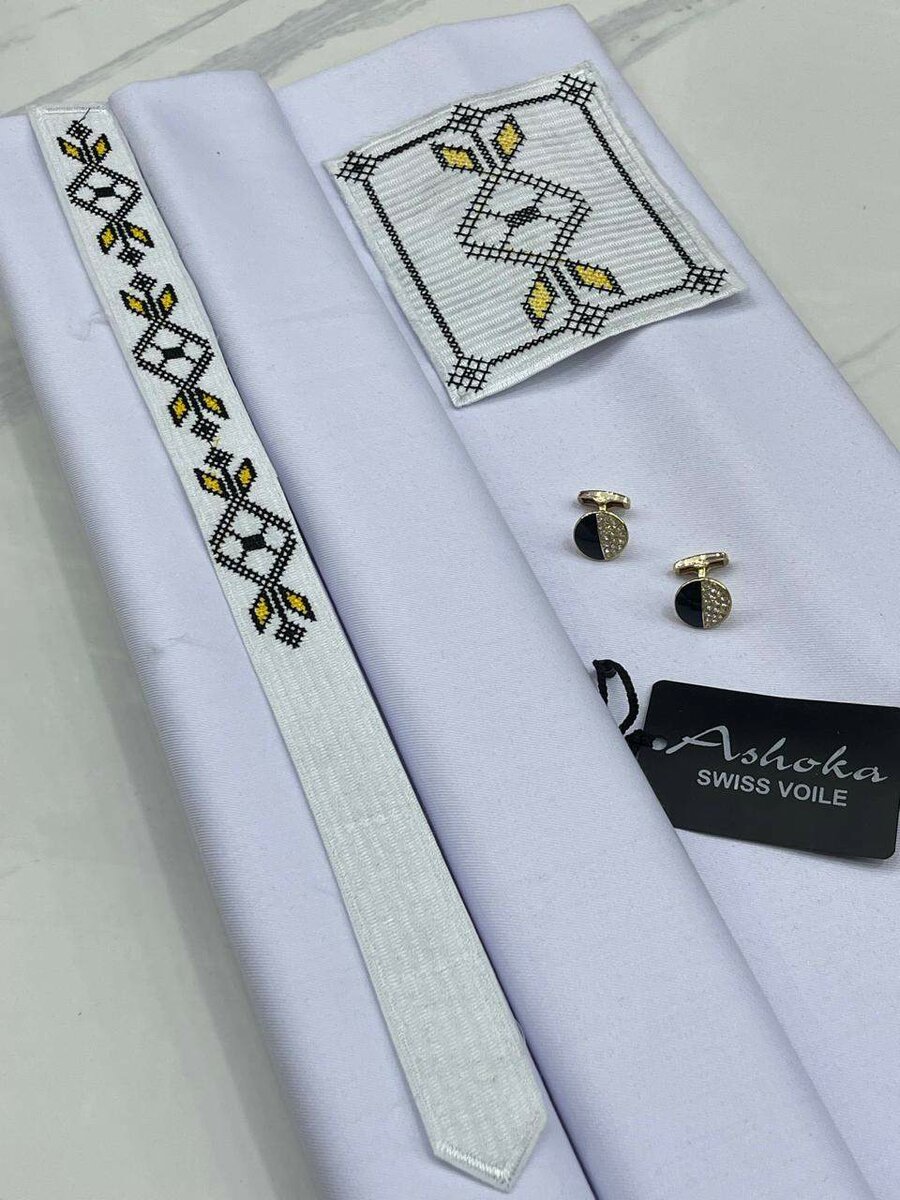 Tissus  hommes Avec broderie intégrée