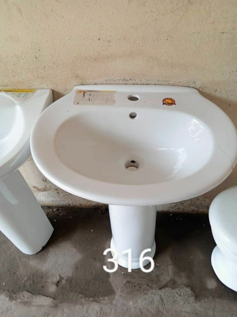 WC importé avec lavabo