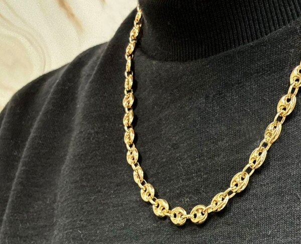 Collier en or élégant