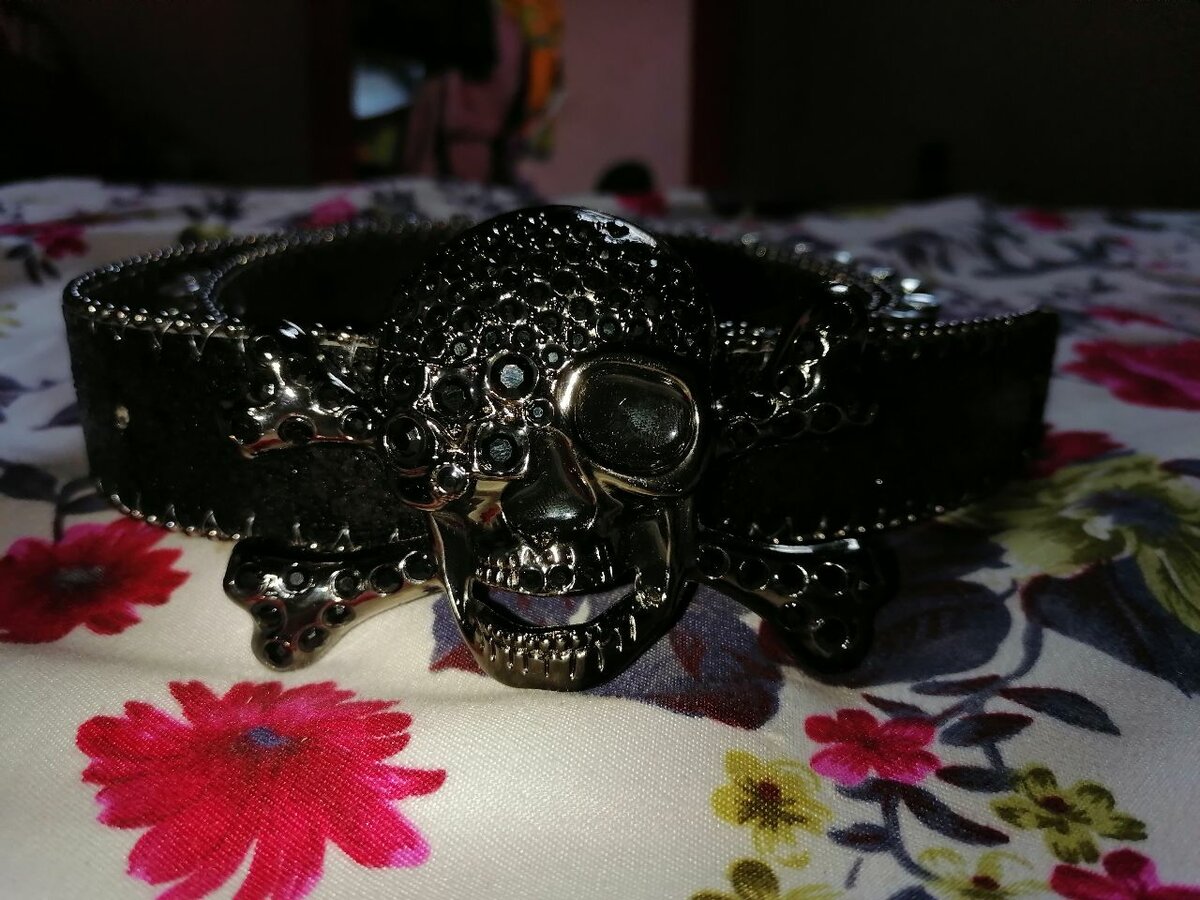 Ceinture gothique tête de mort
