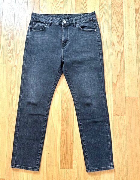 Jeans femme noir et gris foncé