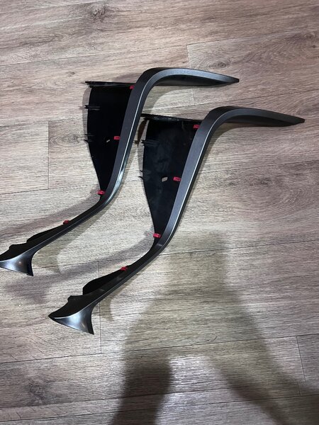 Пластиковая накладка Тойота Камри 70/75