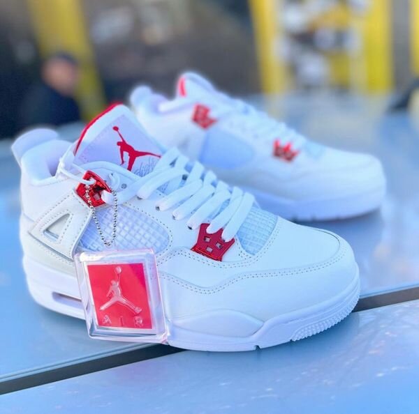 Air Jordan 4