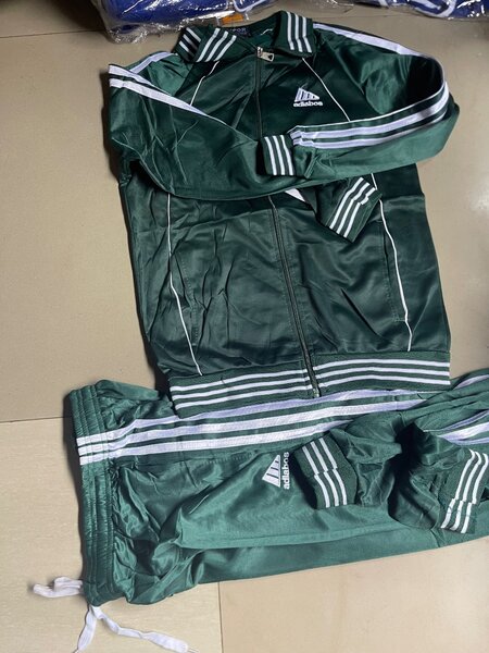 Schoo grey tracksuit