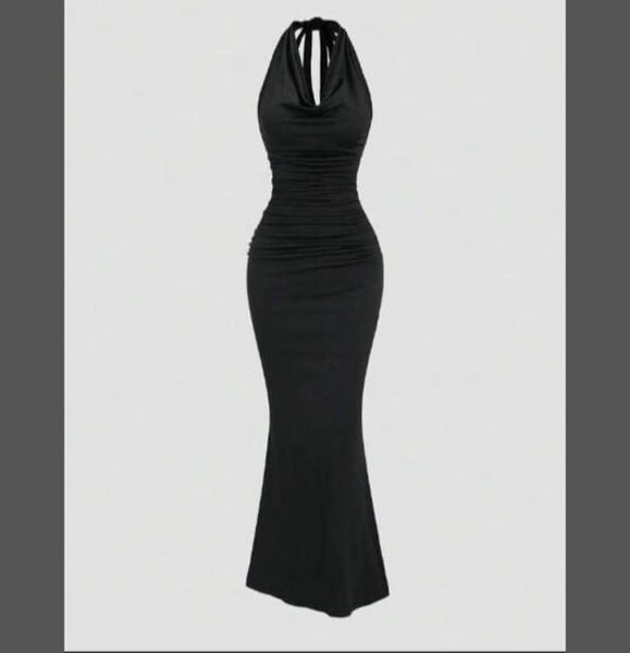 Robe Élongante Noire