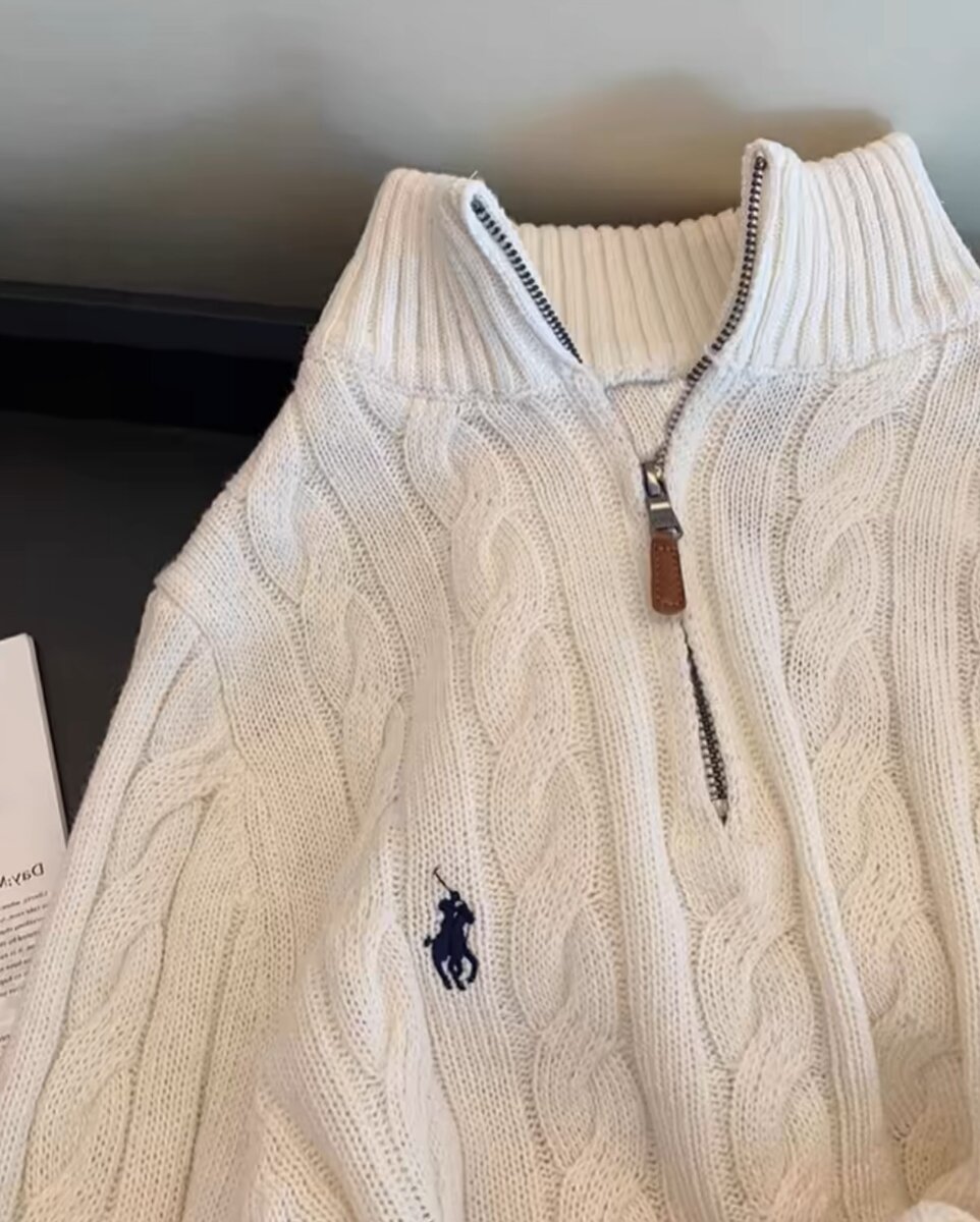 Белый свитер Polo