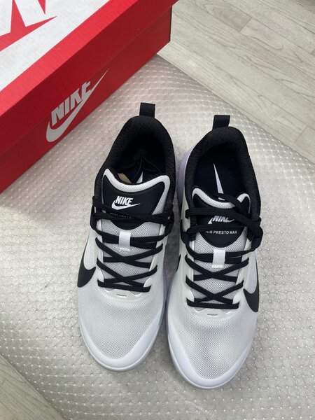 Nike Air presto max