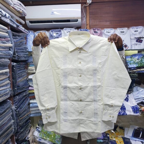 Chemise élégante en lin