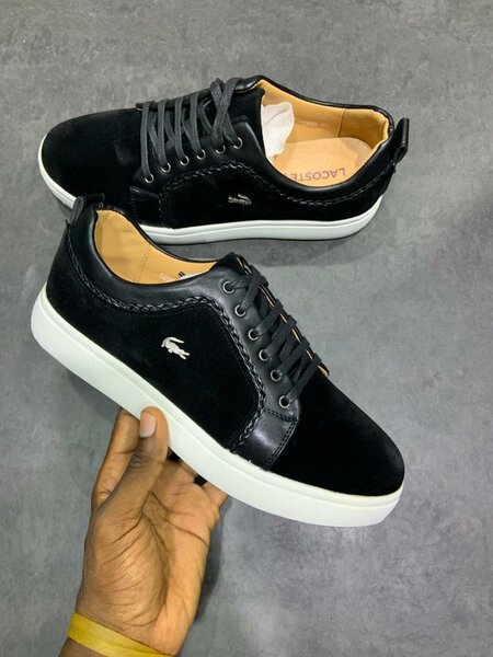 Baskets noires élégantes Lacoste