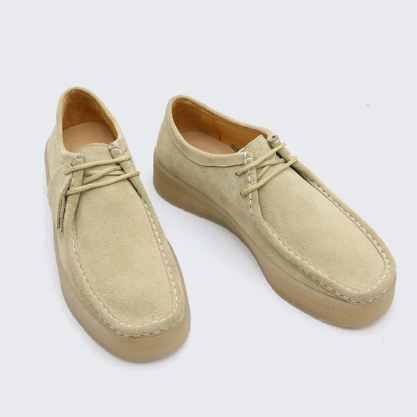 Chaussures bateau en daim beige