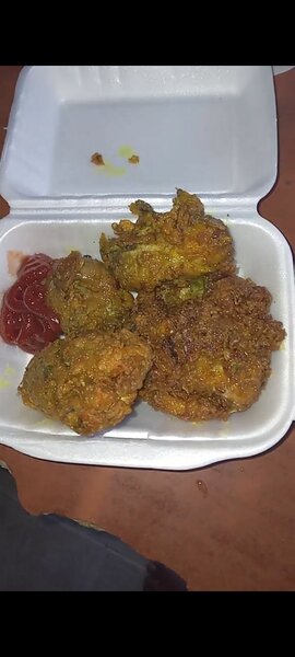 Pizza , poulet pané