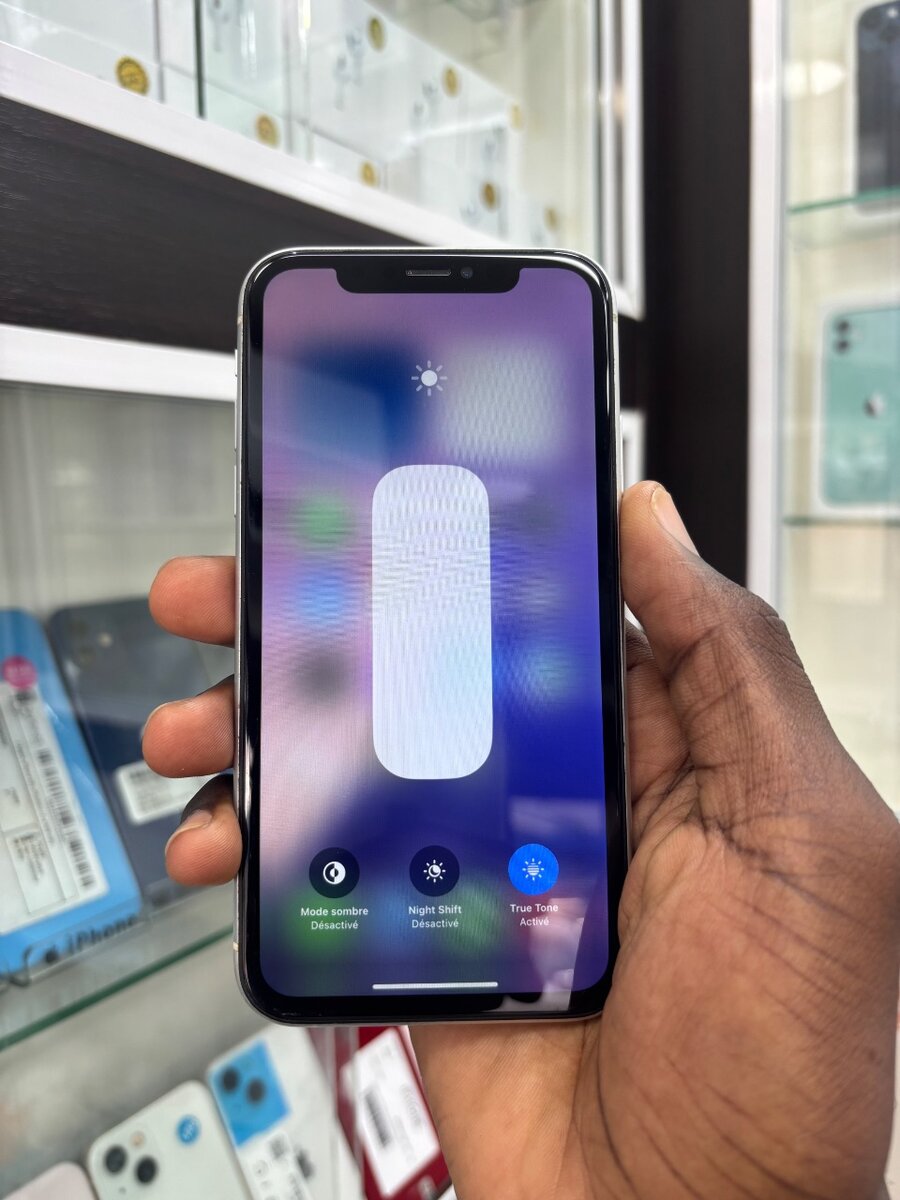 IPhone XR 64Go sans id