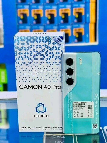 Smartphone Tecno Camon 40 Pro