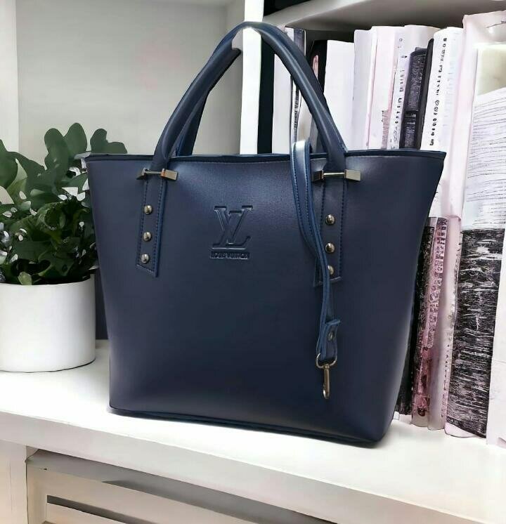 LV Large size bag..