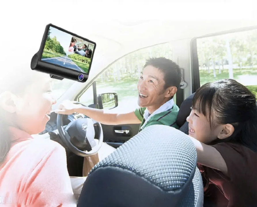 Caméra de Voiture DVR 3 Objectifs - Enregistreur Vidéo HD