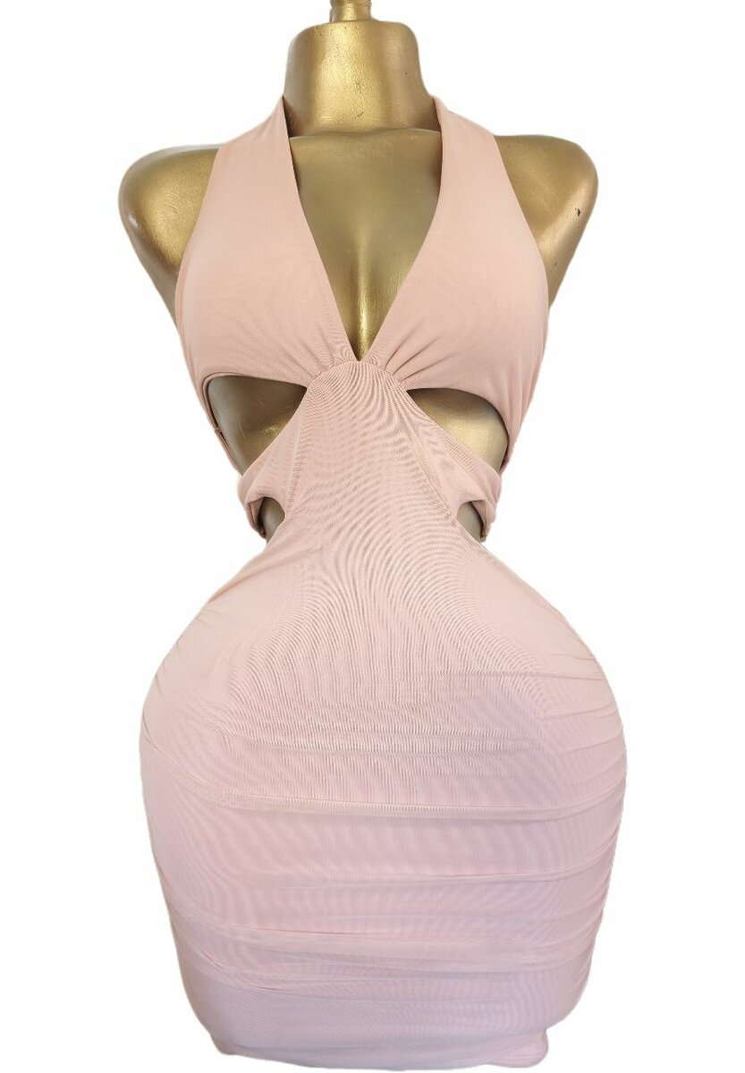 Robe moulante découpée élégante