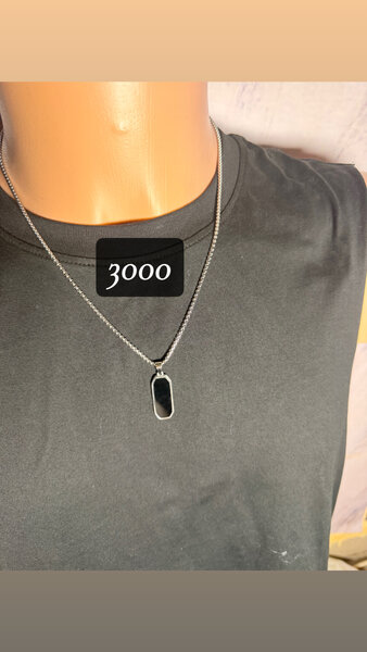 Collier élégant moderne