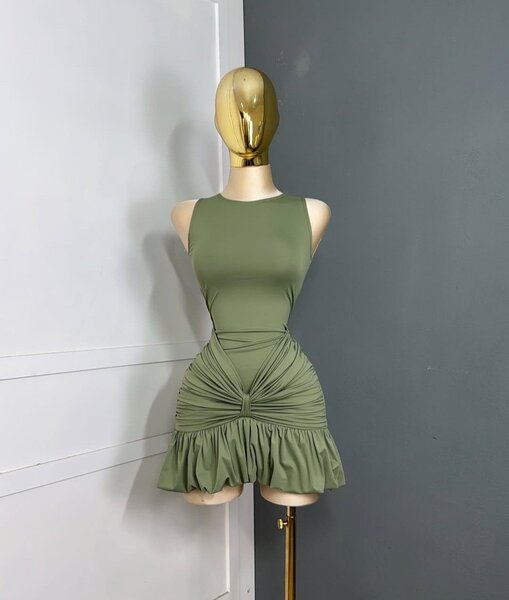 Robe moulante kaki élégante