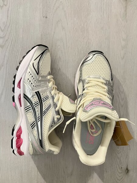 Chaussures de course femmes légères