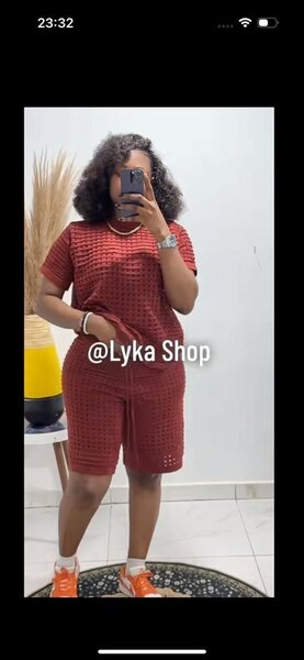 Ensemble short rouge