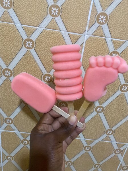 Lots de 15 glaces à la fraise