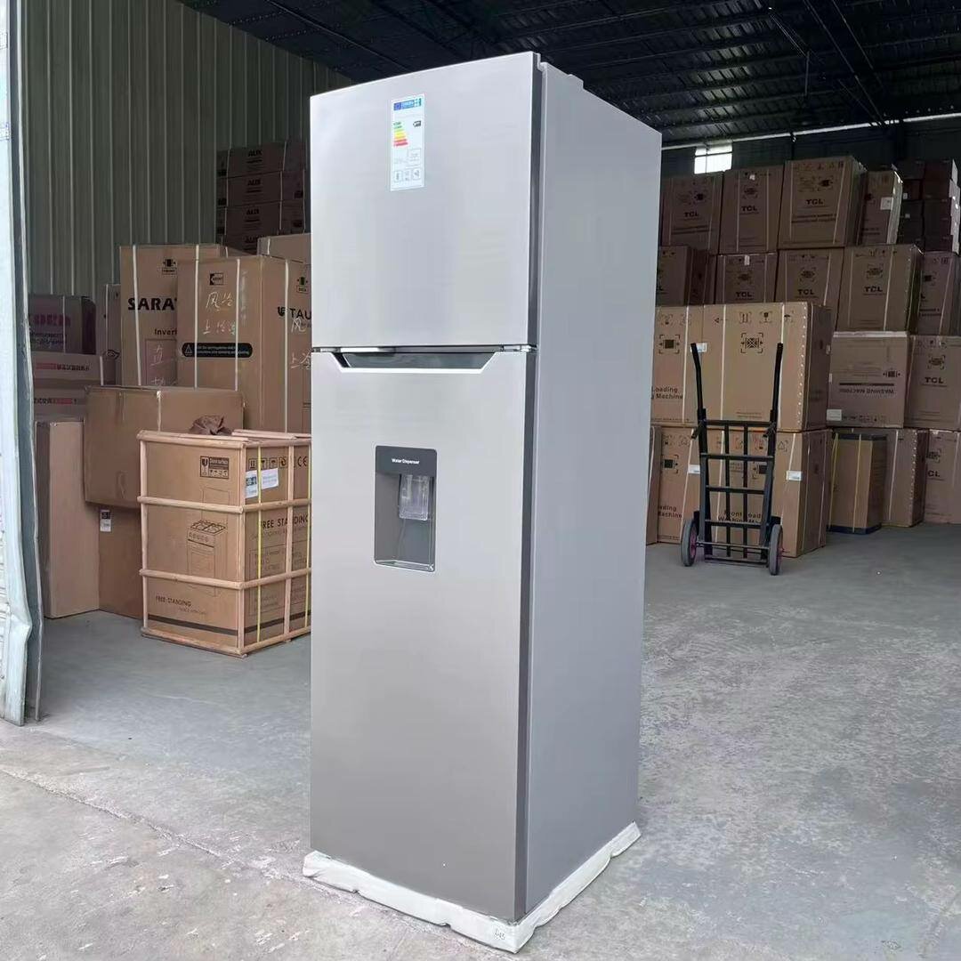 Réfrigérateur moderne inox