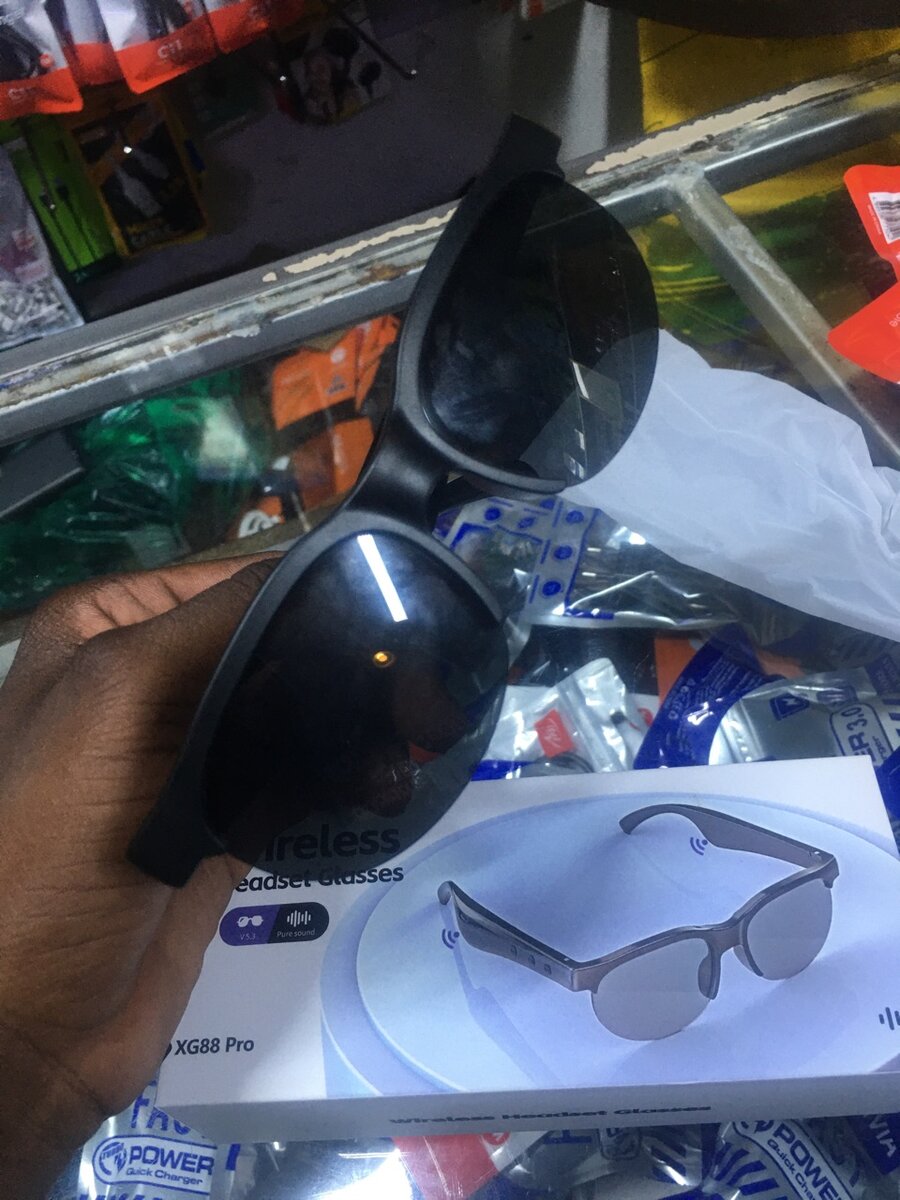 Wireless glasses headset