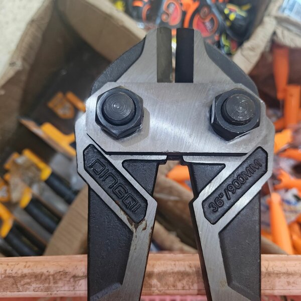 Pince coupe-boulons 36 pouces robuste