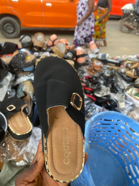 Mules élégantes noires femme