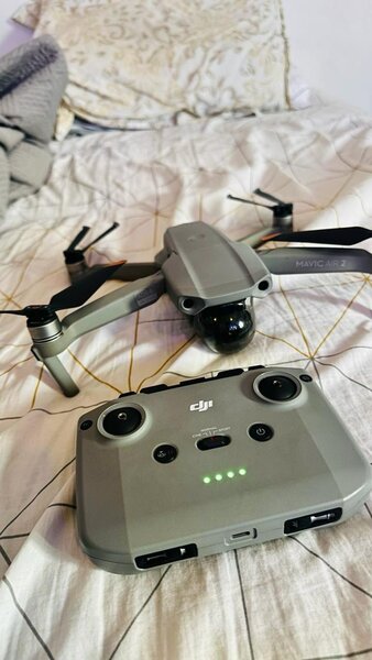 Drone DJI Mavic 3 télécommande