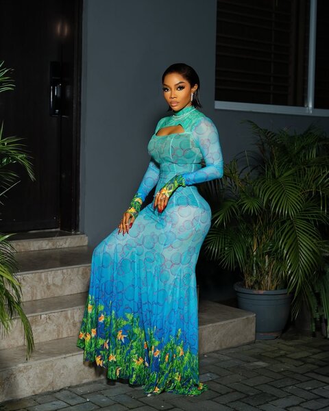 Robe longue élégante femme