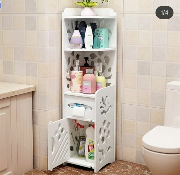 Étagère de salle de bain avec porte