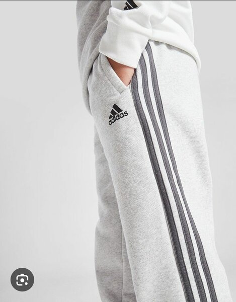 Adidas authentique