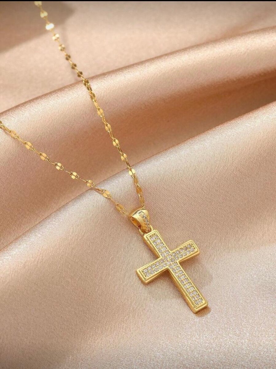 Collier croix en or scintillant