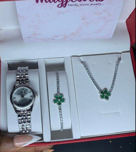 Montre femme ensemble bijoux luxe