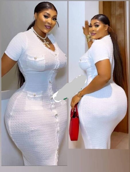 Robe moulante blanche élégante