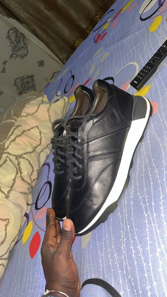 Baskets en cuir noir élégantes