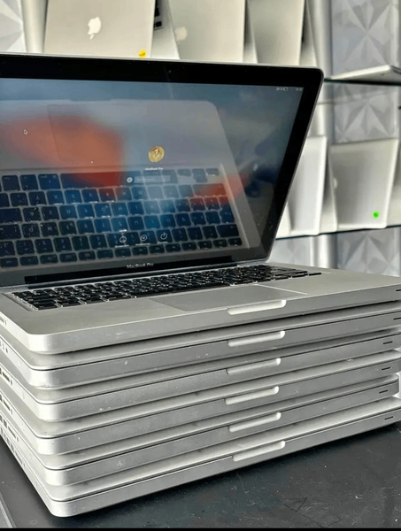 Ordinateur portable MacBook Apple