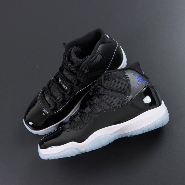 Baskets Air Jordan Retro 11