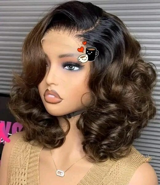 Perruque Synthétique Bouclée