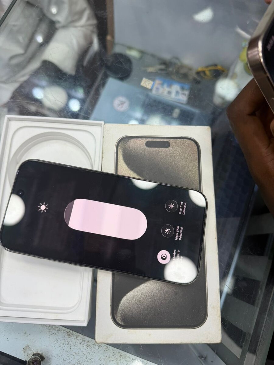 15pro 256g deux puce batterie