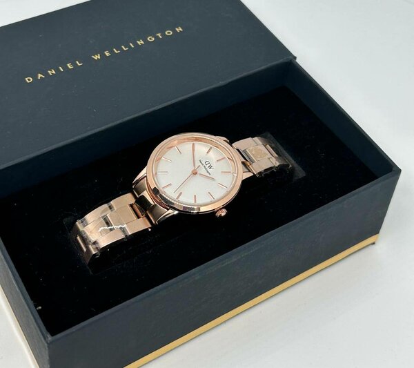 Montre DANIEL WELLINGTON WD