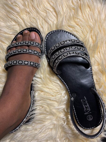 Sandales élégantes noires