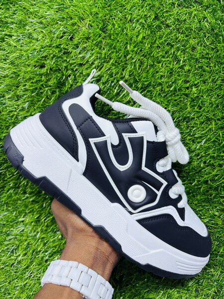 Baskets colorées stylées