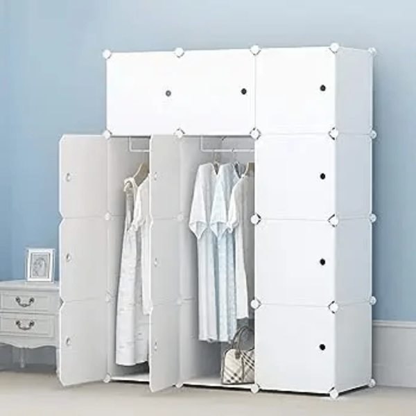 Armoire modulaire spacieuse
